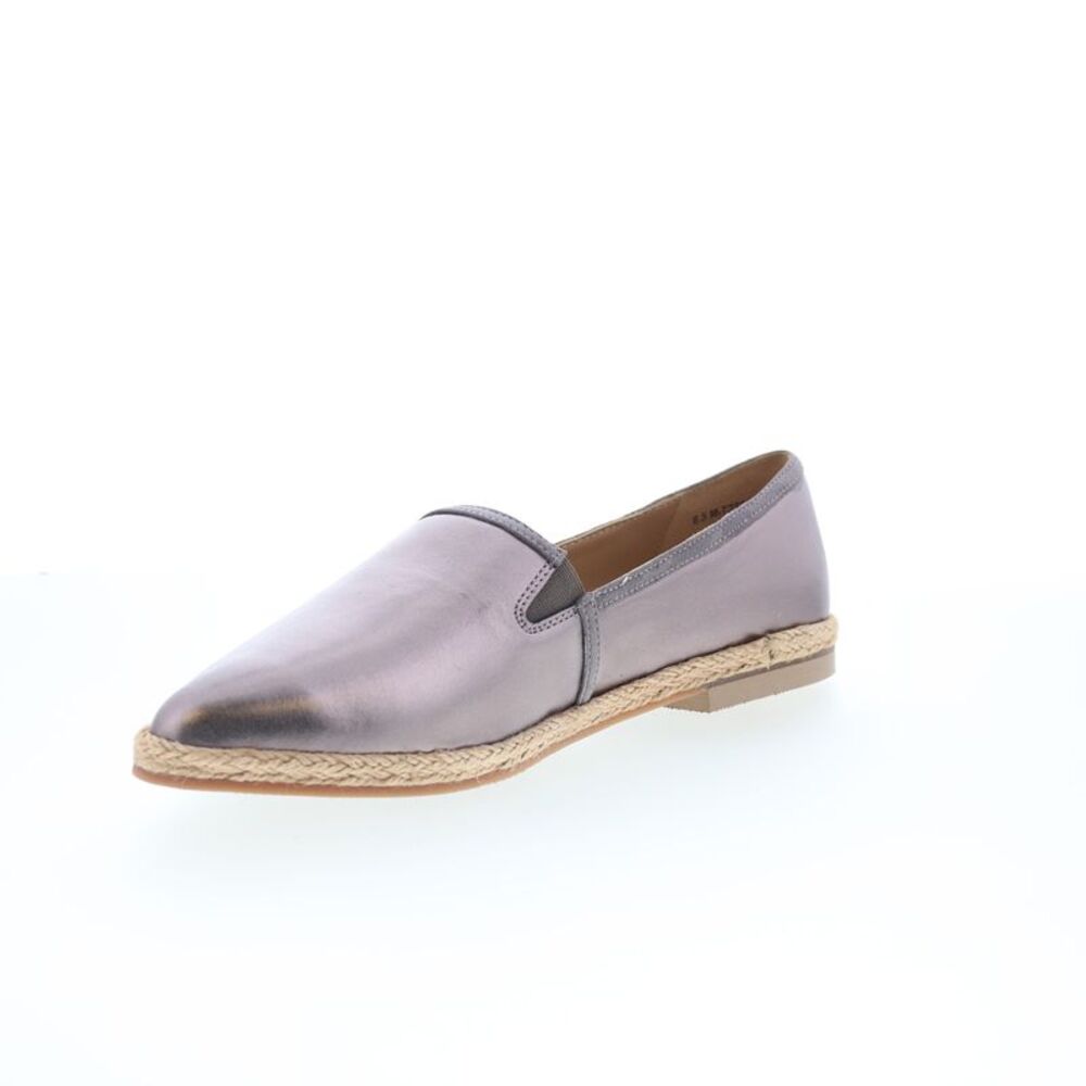 Trotters Womens Estelle Silver Shoes (NWT) - Picture 4 of 7